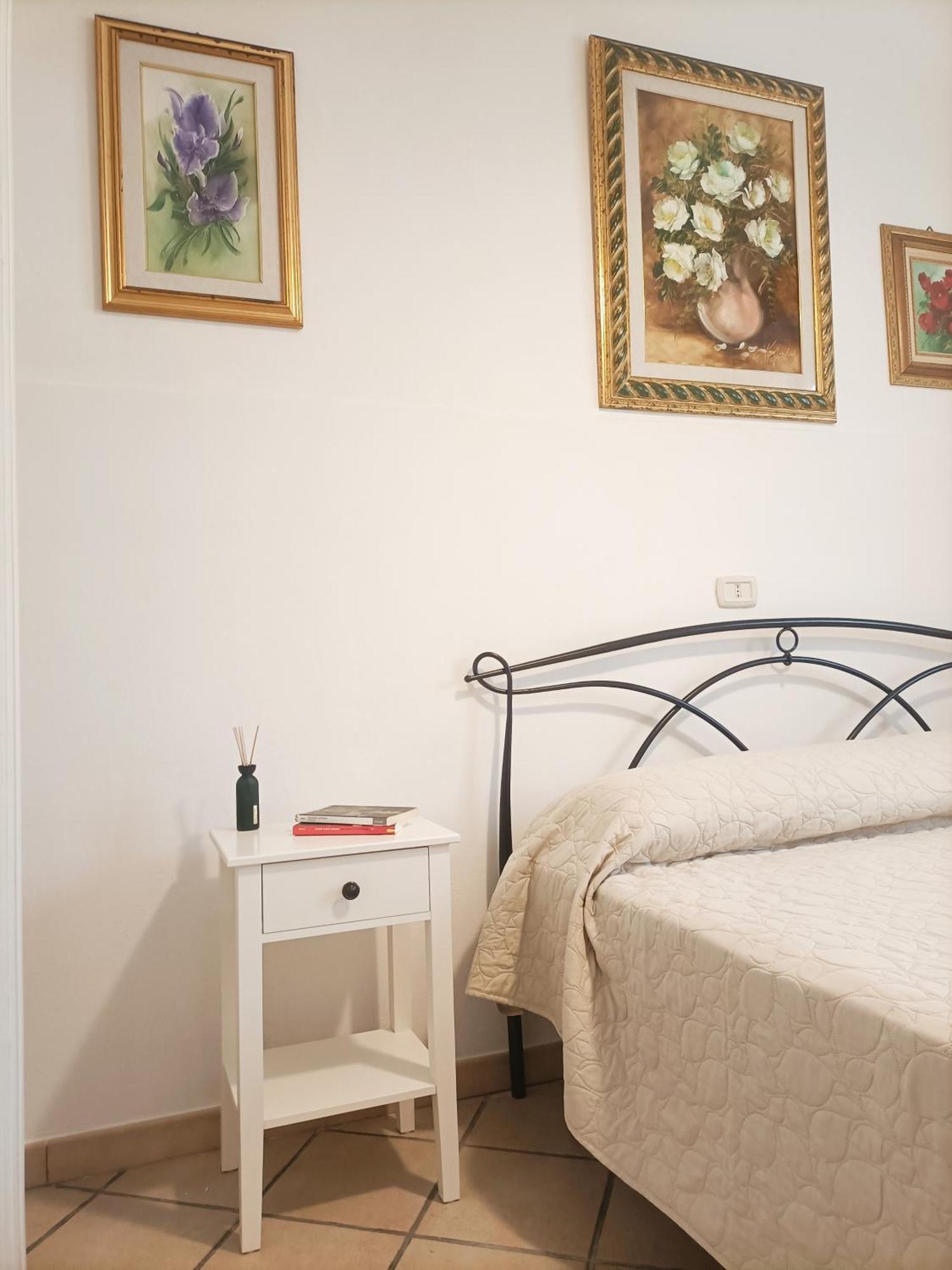 Bright Port View Apartment- Free Parking Cagliari Kültér fotó
