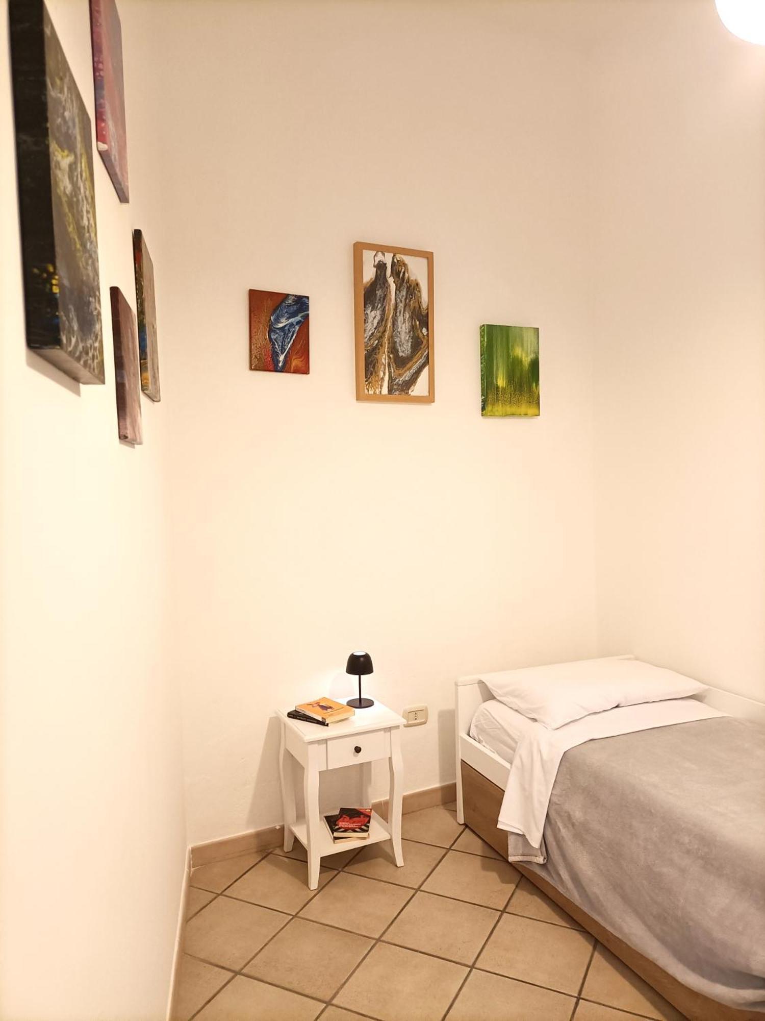 Bright Port View Apartment- Free Parking Cagliari Kültér fotó