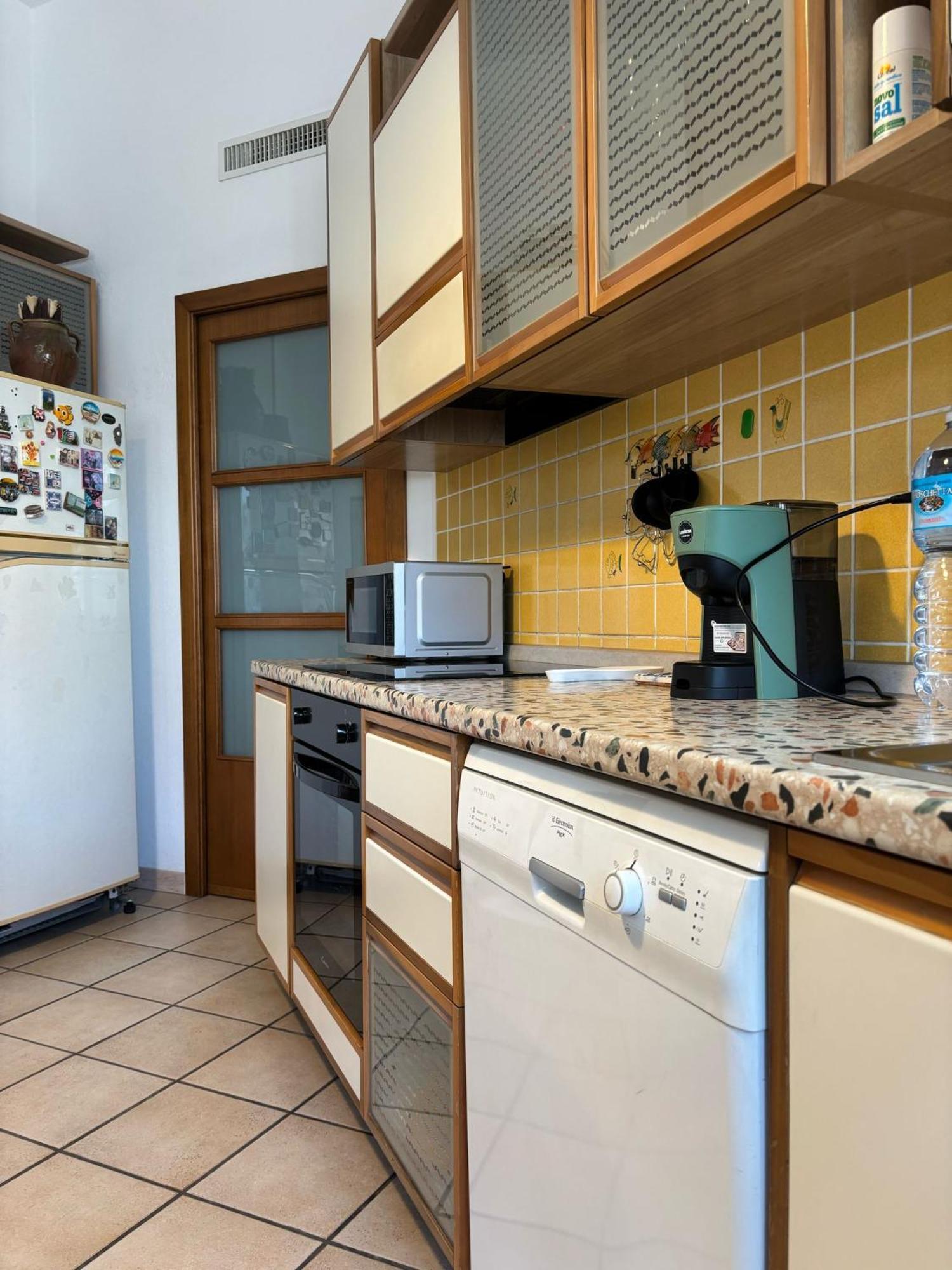 Bright Port View Apartment- Free Parking Cagliari Kültér fotó